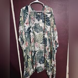 NWT! Moss Rose Tropical Leaf Print Swimsuit Cover Up!